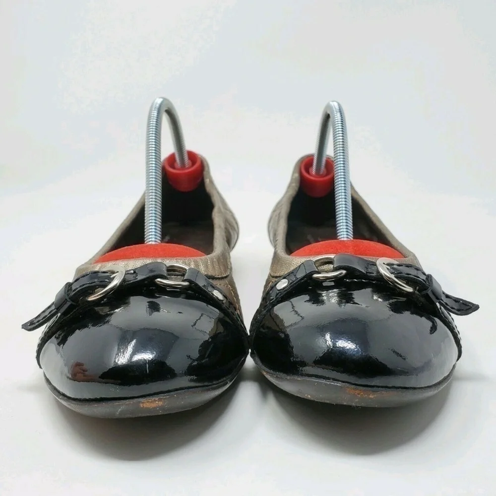 AGL Ballet Flats quilted Leather Patent Cap Toe